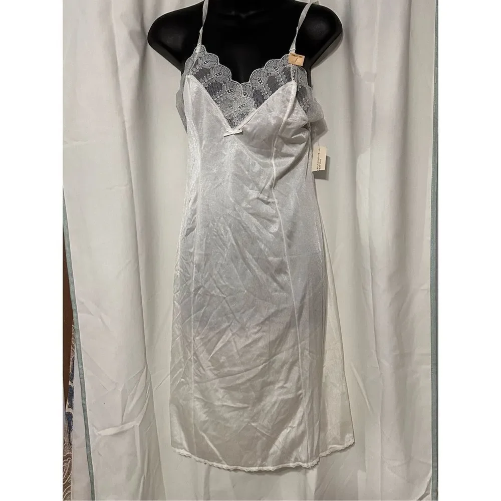 NEW WITH TAGS RARE Lacey Vassarette Slip Women’s Vintage Sz 34F White Made in US